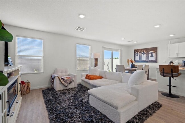 Building Photo - Newer Build 4-Bedroom Home with Chef’s Kitchen & Entertainer’s Backyard