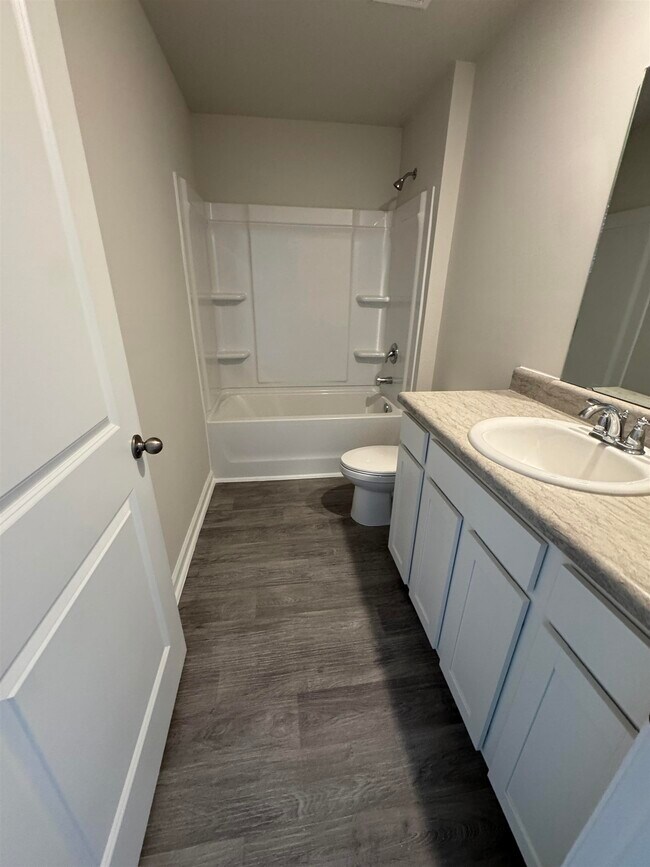 Building Photo - 141 Bud Dr