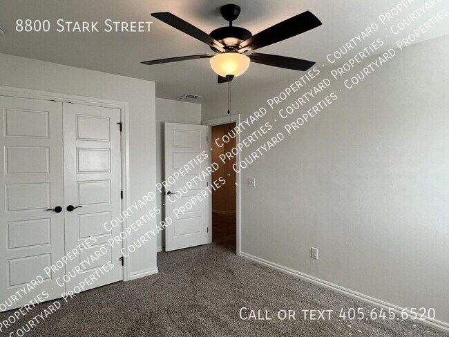 Building Photo - 8800 Stark St