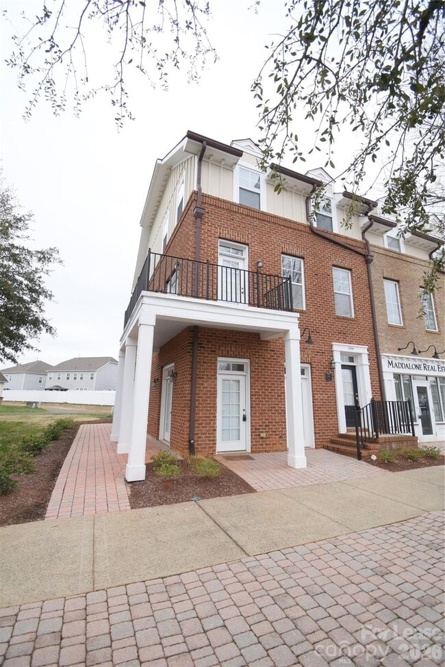 Building Photo - 2405 Bonterra Blvd