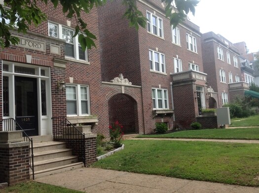 Building Photo - The Milford