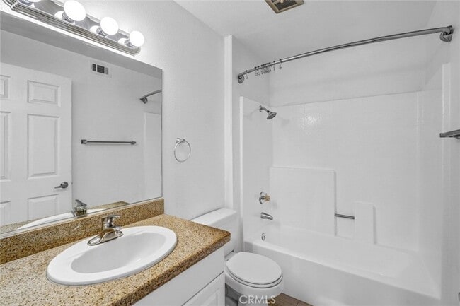 Building Photo - 5535 Canoga Ave