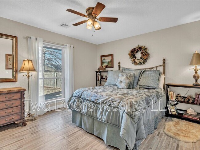 Building Photo - 2812 Allens Trail