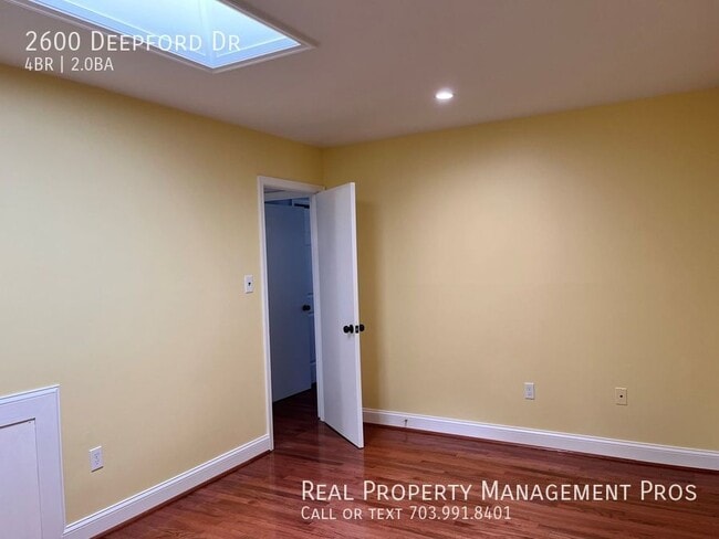 Building Photo - 2600 Deepford Dr