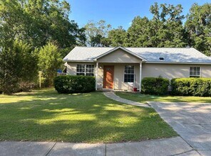 Building Photo - 1418 Glenda Dr