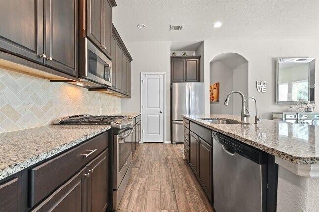 Building Photo - 373 Lacey Oak Lp