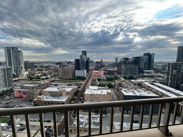 Building Photo - 200 N Jefferson St