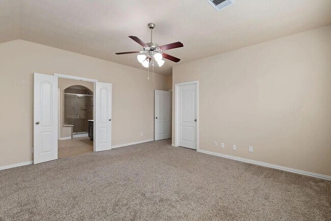 Building Photo - 16007 David Hill Ln