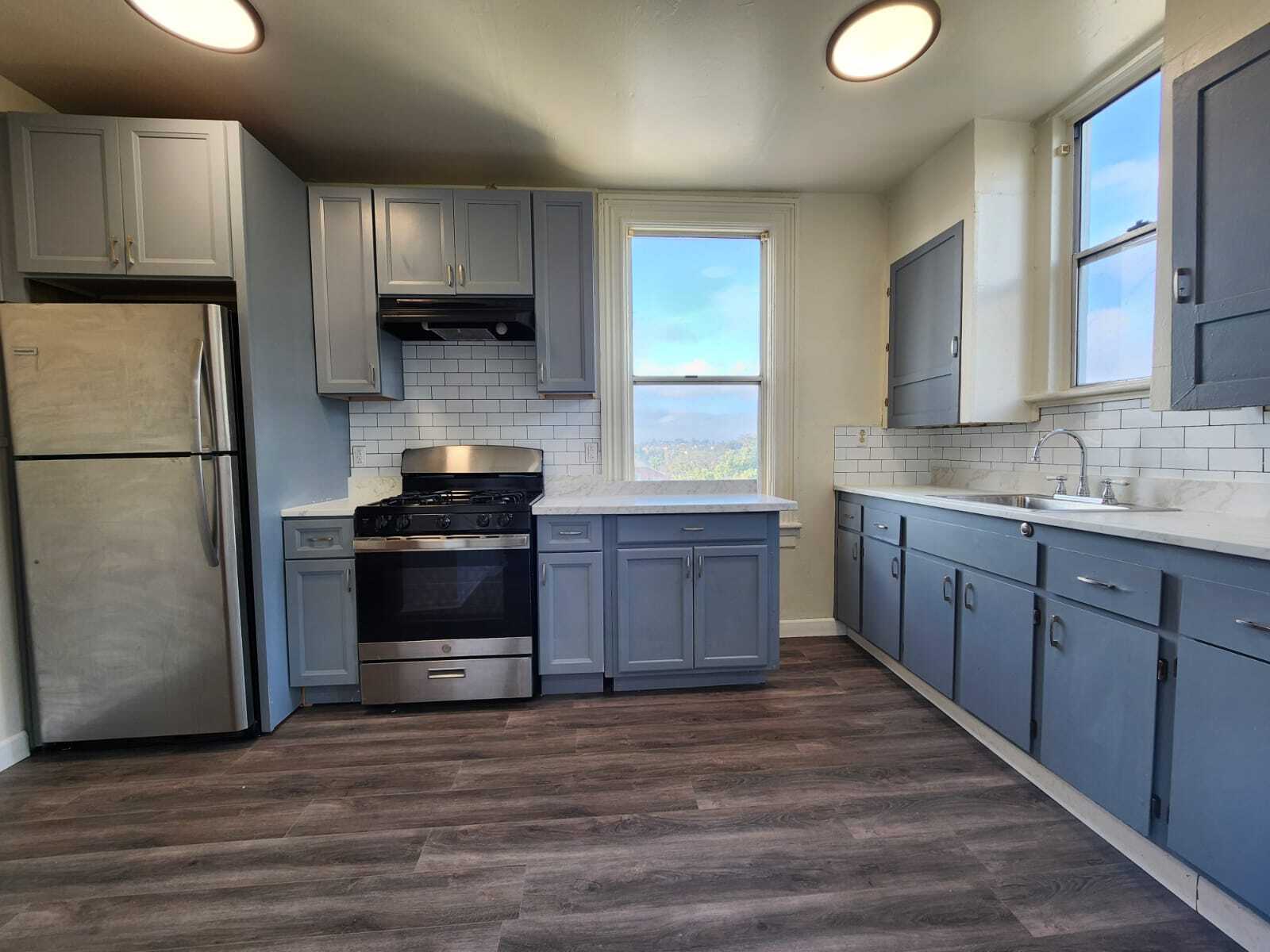 Kitchen - 544 Grant St