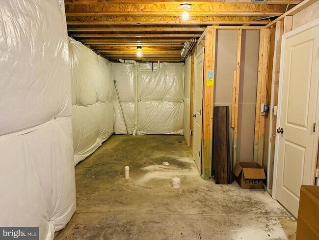 Building Photo - 454 Coastal Ave