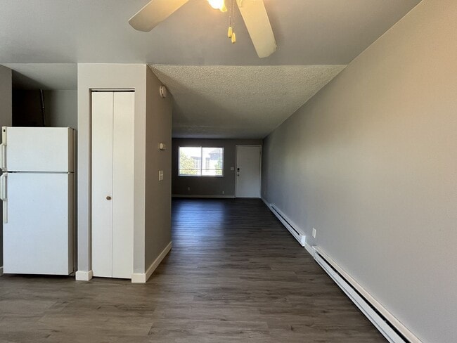 Building Photo - 8332 SW 21st Ave