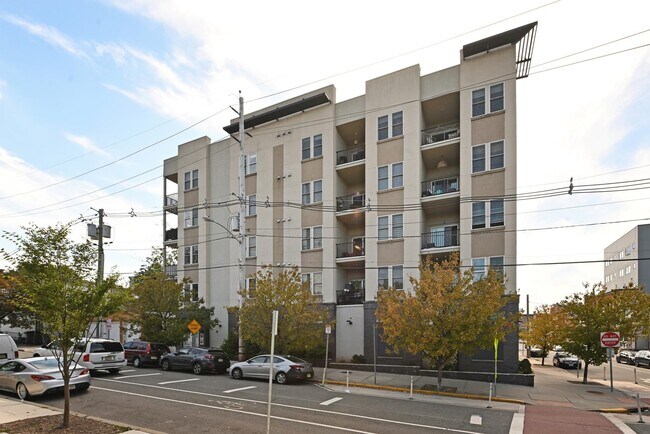 Building Photo - 71 North St