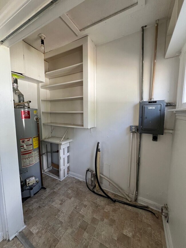 Building Photo - Don't Miss Out!