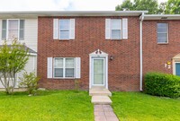 Building Photo - 200 Pine Forest Dr