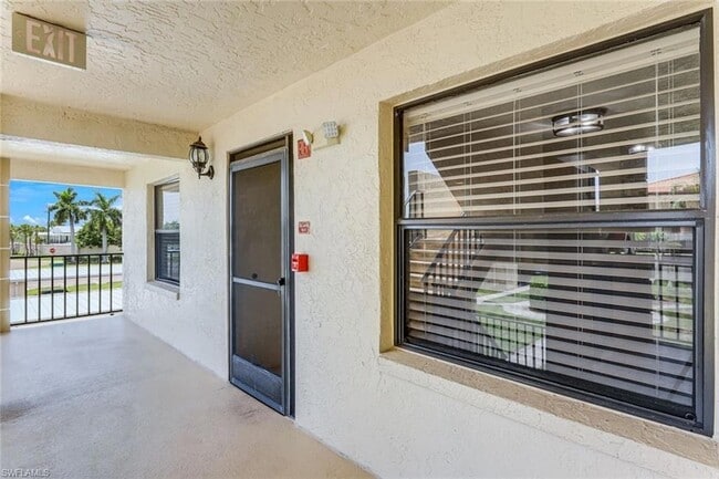 Building Photo - 12601 Kelly Sands Way