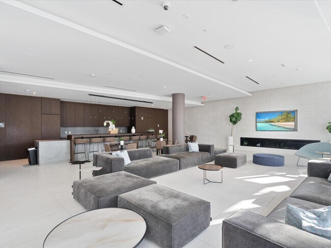 Building Photo - 3900 Biscayne Blvd