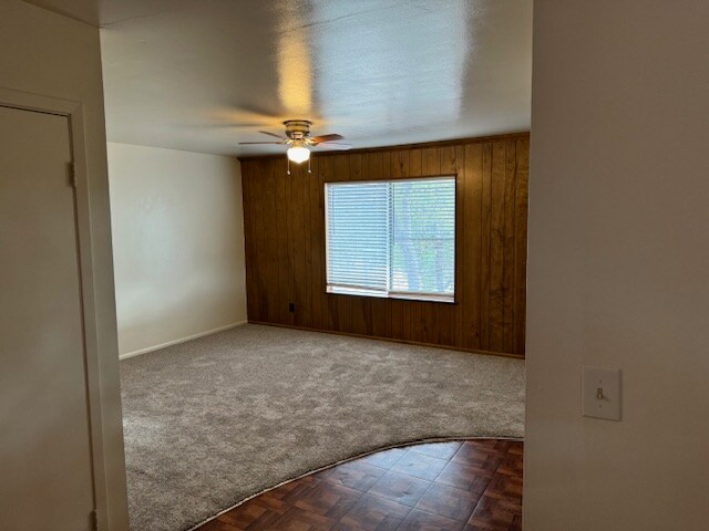 Building Photo - 100 Park Ln