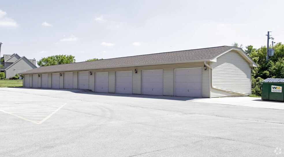 Sunburst Apartments 6172 S 31st St Greenfield WI 53221 Apartment Finder