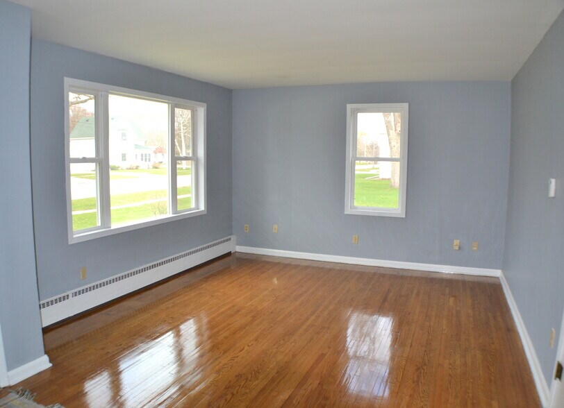 Dining room - 605 Iowa Ave