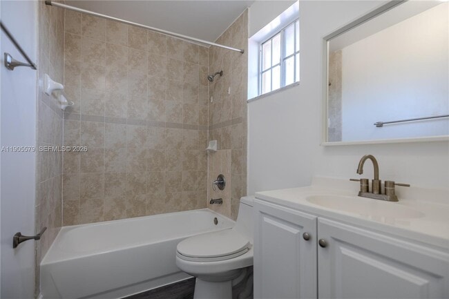 Building Photo - 15330 SW 134th Pl