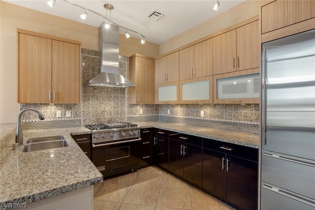 Building Photo - 11441 Allerton Park Dr