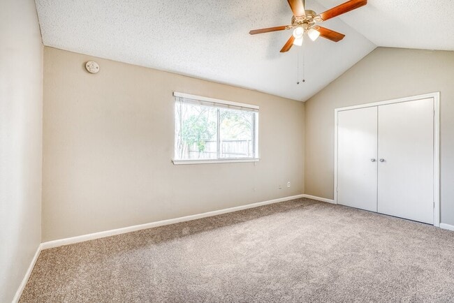 Building Photo - 12214 Flaxen Dr