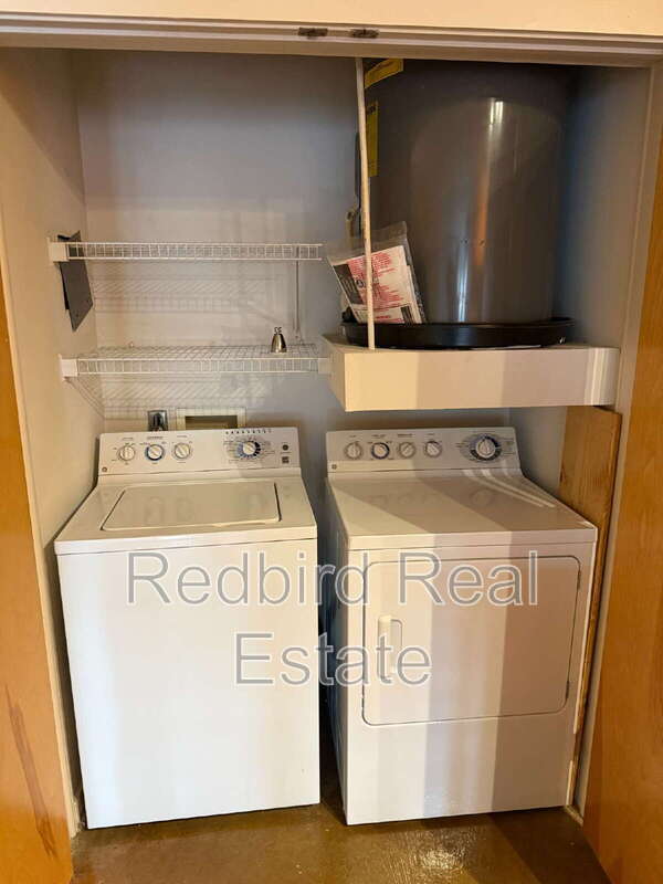 Building Photo - 1803 Broadway