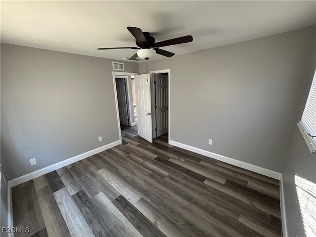 Building Photo - 8422 Robin Rd