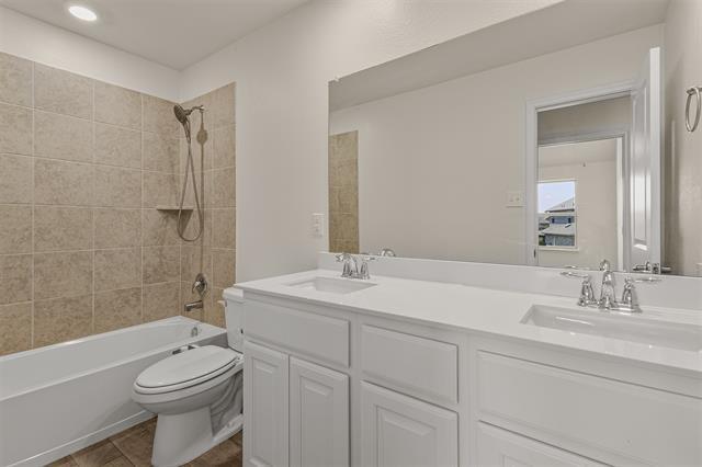 Building Photo - 3109 Maverick Dr
