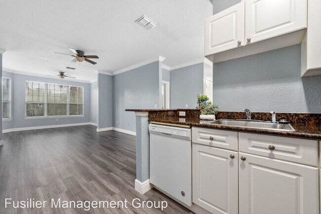 Building Photo - 2 br, 2 bath House - 3349 S Kirkman Rd. # ...