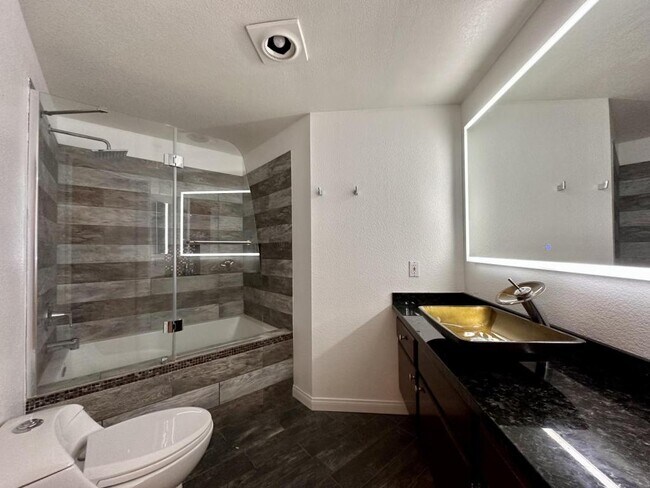 Building Photo - 11385 Affinity Ct