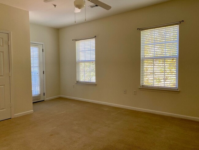 Building Photo - 2621 Oldgate Dr