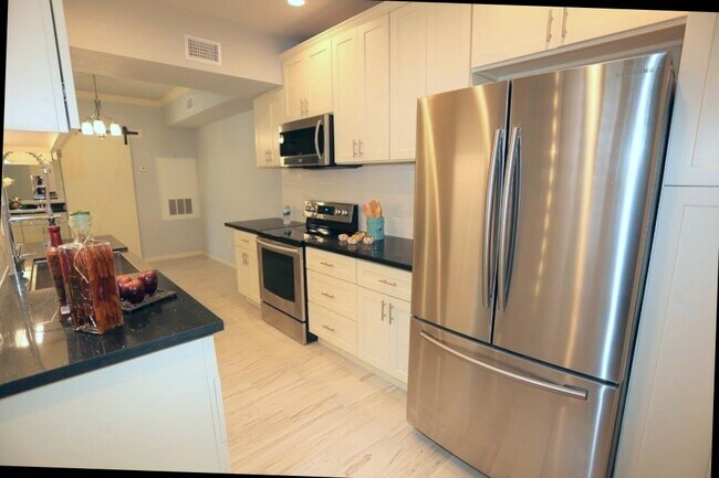 Primary Photo - 2255 Braeswood Park Dr