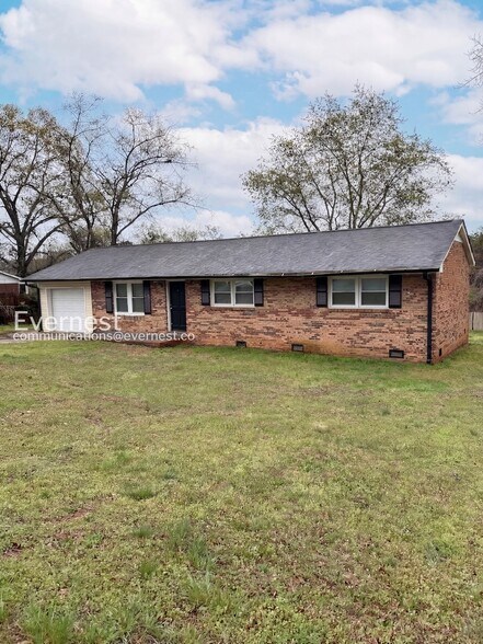 Building Photo - 4026 Angus Dr