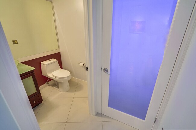 Building Photo - 1128 22nd St