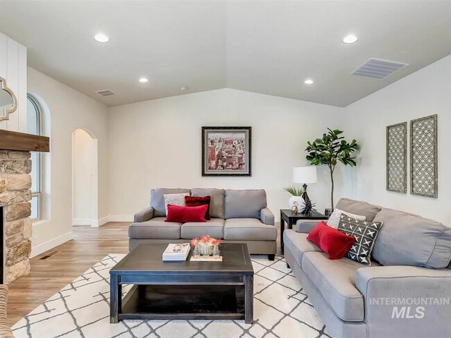 Building Photo - 6631 S Kirra Way