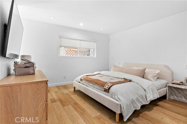 Building Photo - 635 E Magnolia Blvd