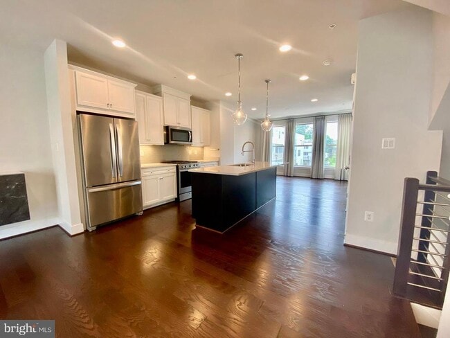 Building Photo - 5135 Longstone Way