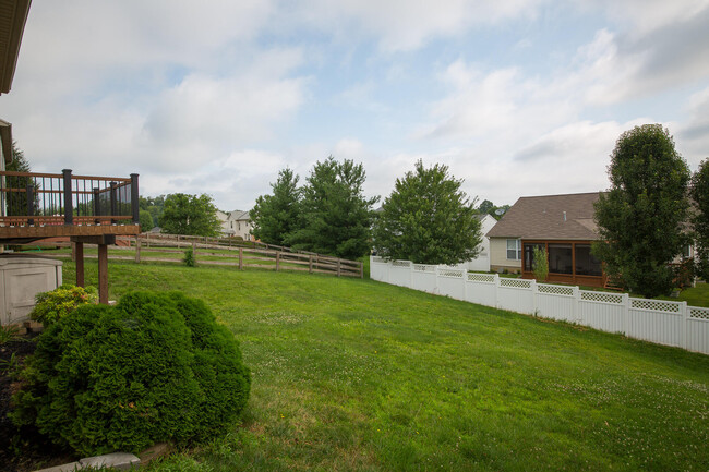 Building Photo - 1040 Bloomfield Ct