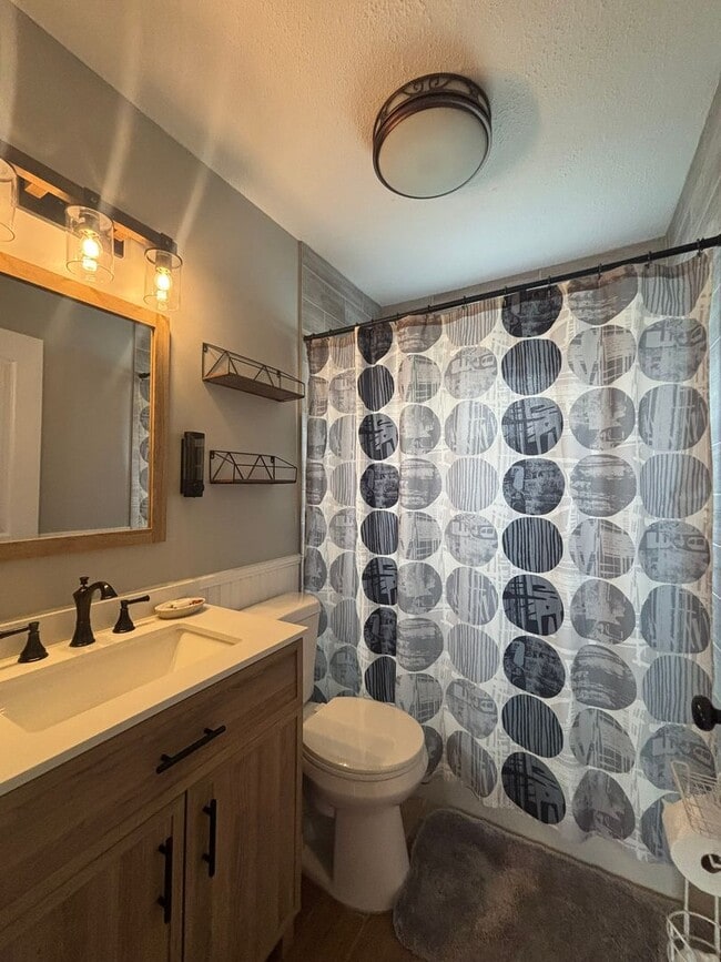 Building Photo - Fully Furnished 3BR Retreat Near Boone Lake – Flexible Lease Terms (3–12 Months)