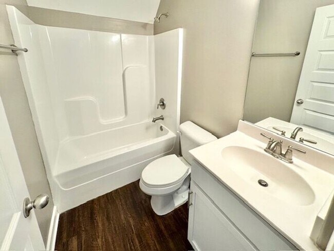 Building Photo - Move In Special! Now Leasing A 4 Bedroom 3...