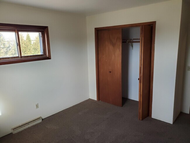Building Photo - W10418 WI-76