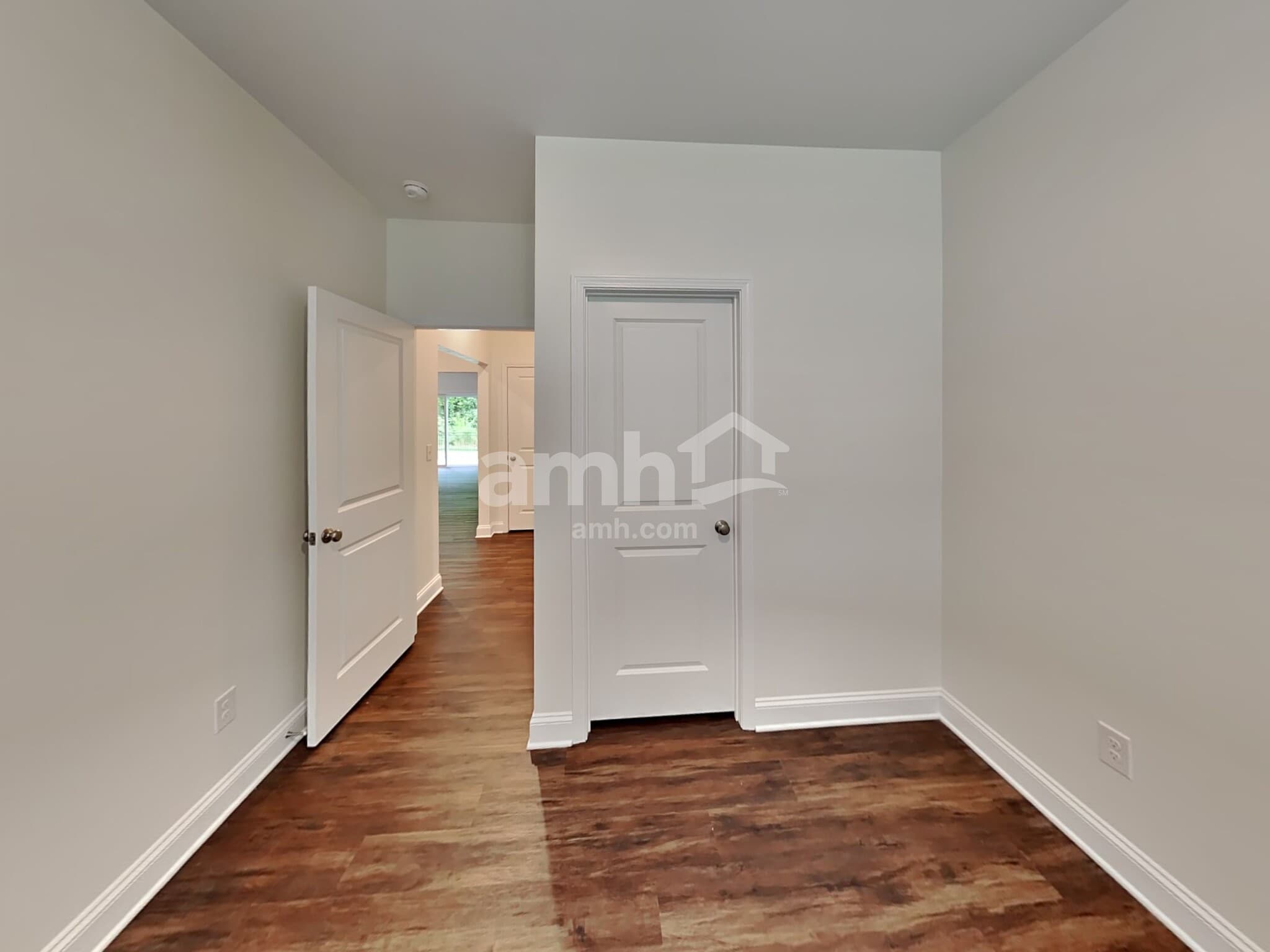 Building Photo - 7409 Garrett Ct