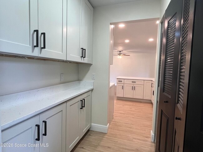 Building Photo - 1171 Riviera Dr NE