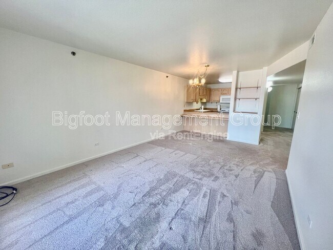 Building Photo - 1701 Prospect Ave