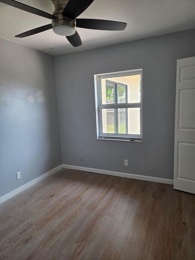 Building Photo - 18437 Spanish Isles Pl