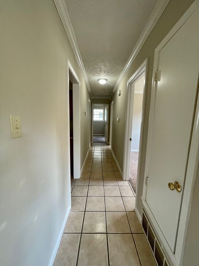 Building Photo - Unwind In Style