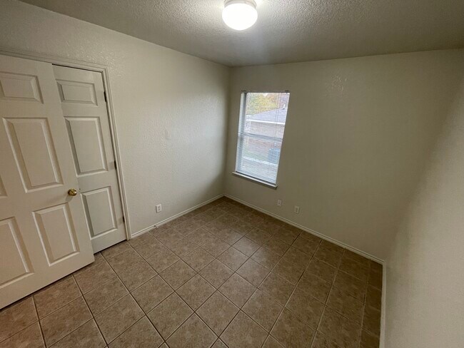 Building Photo - 201 Dale Earnhardt Dr