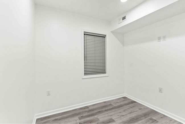 Building Photo - 1452 Smith Pl SE