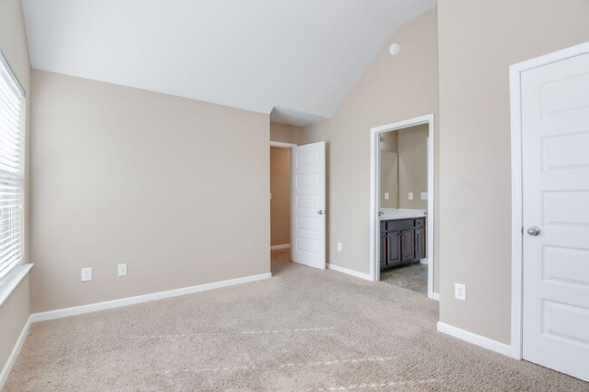 Building Photo - 5403 Hadwin Ct